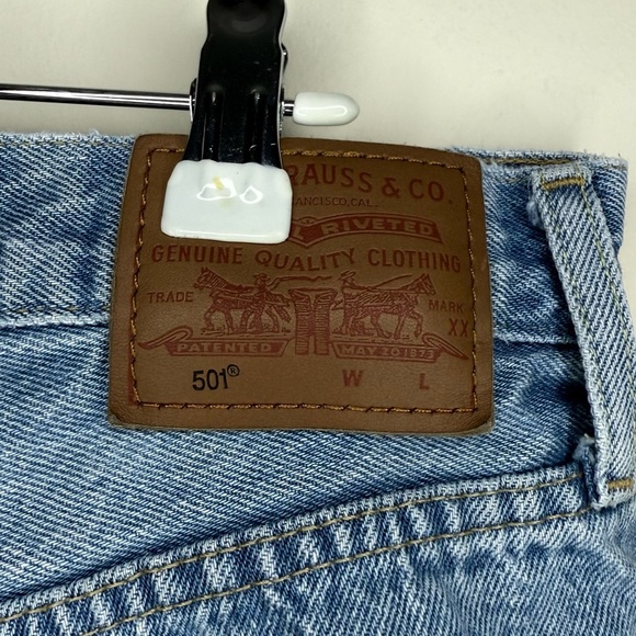 LEVI’S 501 Premium Rigid Distressed Shredded Light Wash Denim Jorts Jean Shorts - Picture 6 of 9